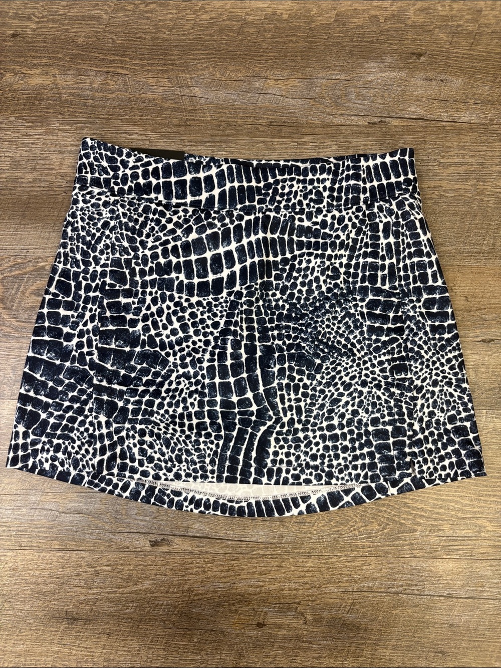 J.Lindeberg Amelie Golf Skort Navy Croco Print Size Small NWT